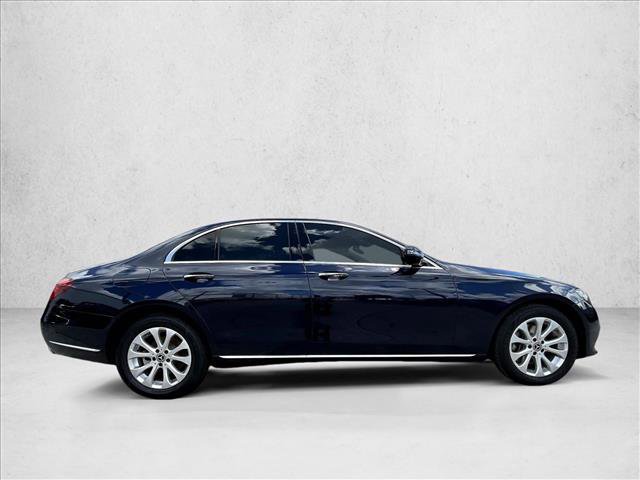 Used 2018 Mercedes-Benz E 300 4MATIC image 5