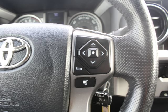 Used 2016 Toyota Tacoma SR5 w/ SR5 Appearance Package (SN) RWD image 44