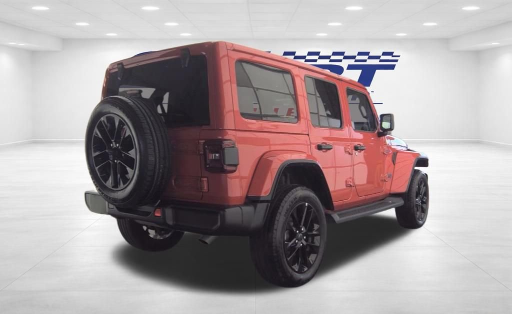 Used 2025 Jeep Wrangler Unlimited Sahara image 5