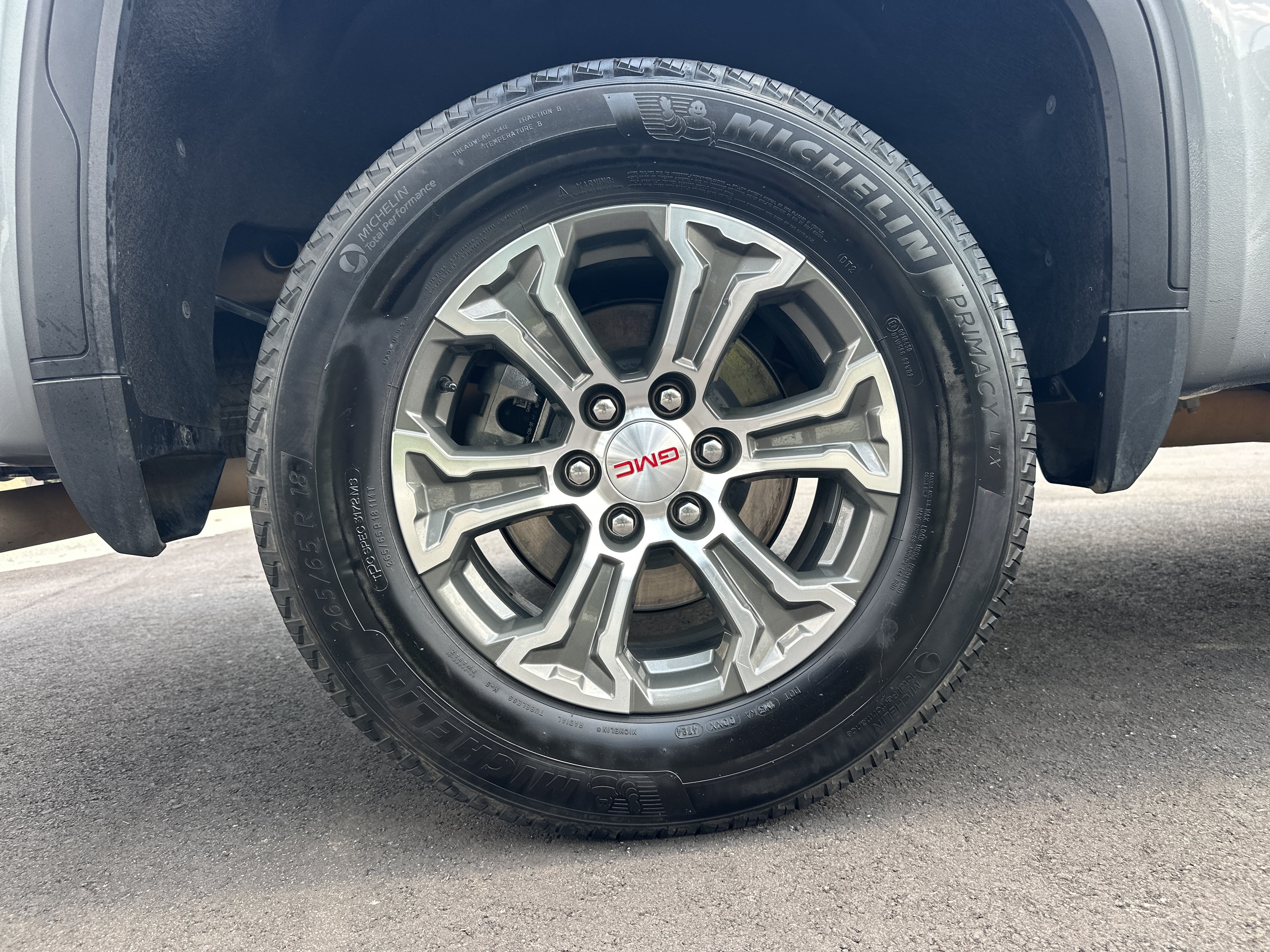 Used 2025 GMC Sierra 1500 SLT AWD/4WD image 18