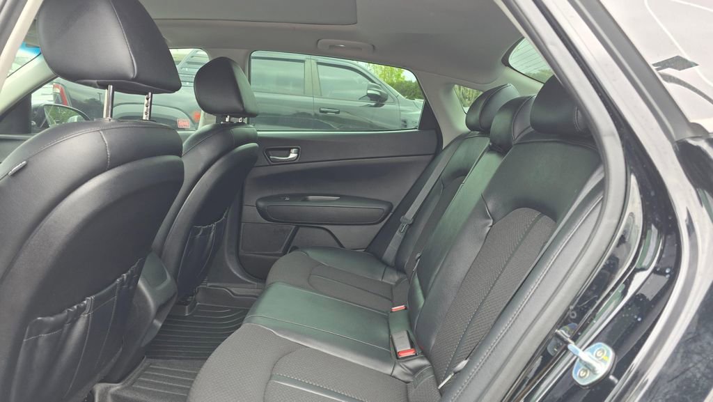Used 2018 Kia Optima S w/ Panoramic Sunroof Package FWD image 16