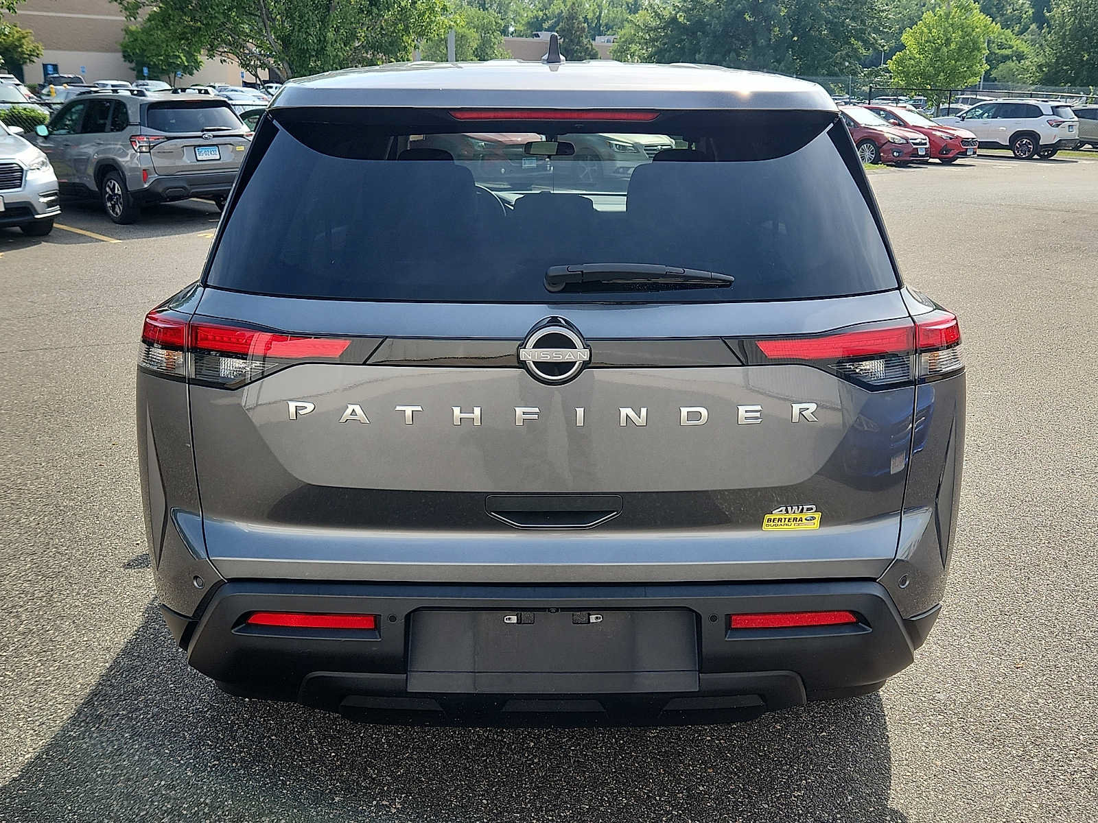 Used 2024 Nissan Pathfinder S AWD/4WD image 5