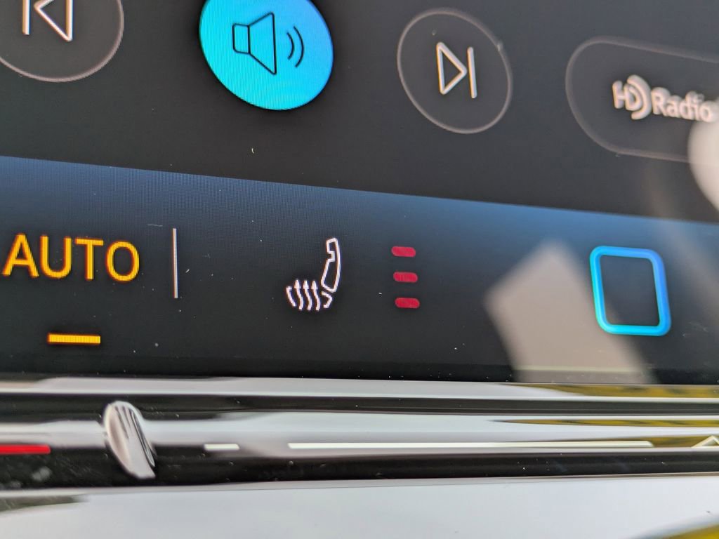 Certified 2025 Volkswagen Tiguan S image 22