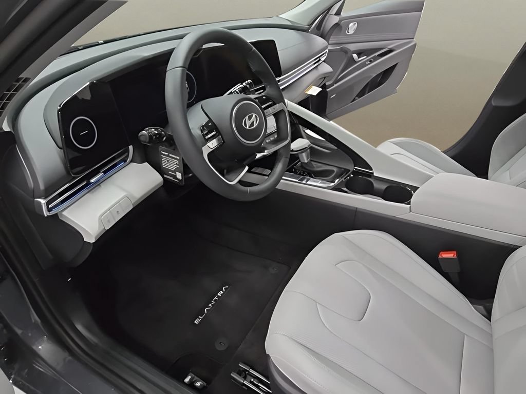 New 2026 Hyundai Elantra Limited FWD image 12