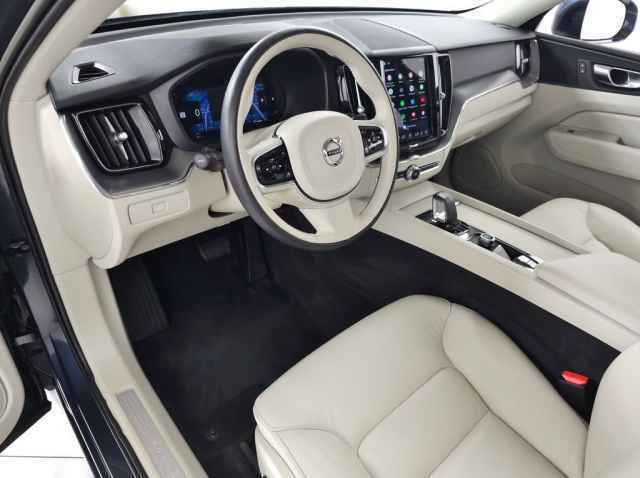 Certified 2023 Volvo XC60 B5 Core AWD/4WD image 18