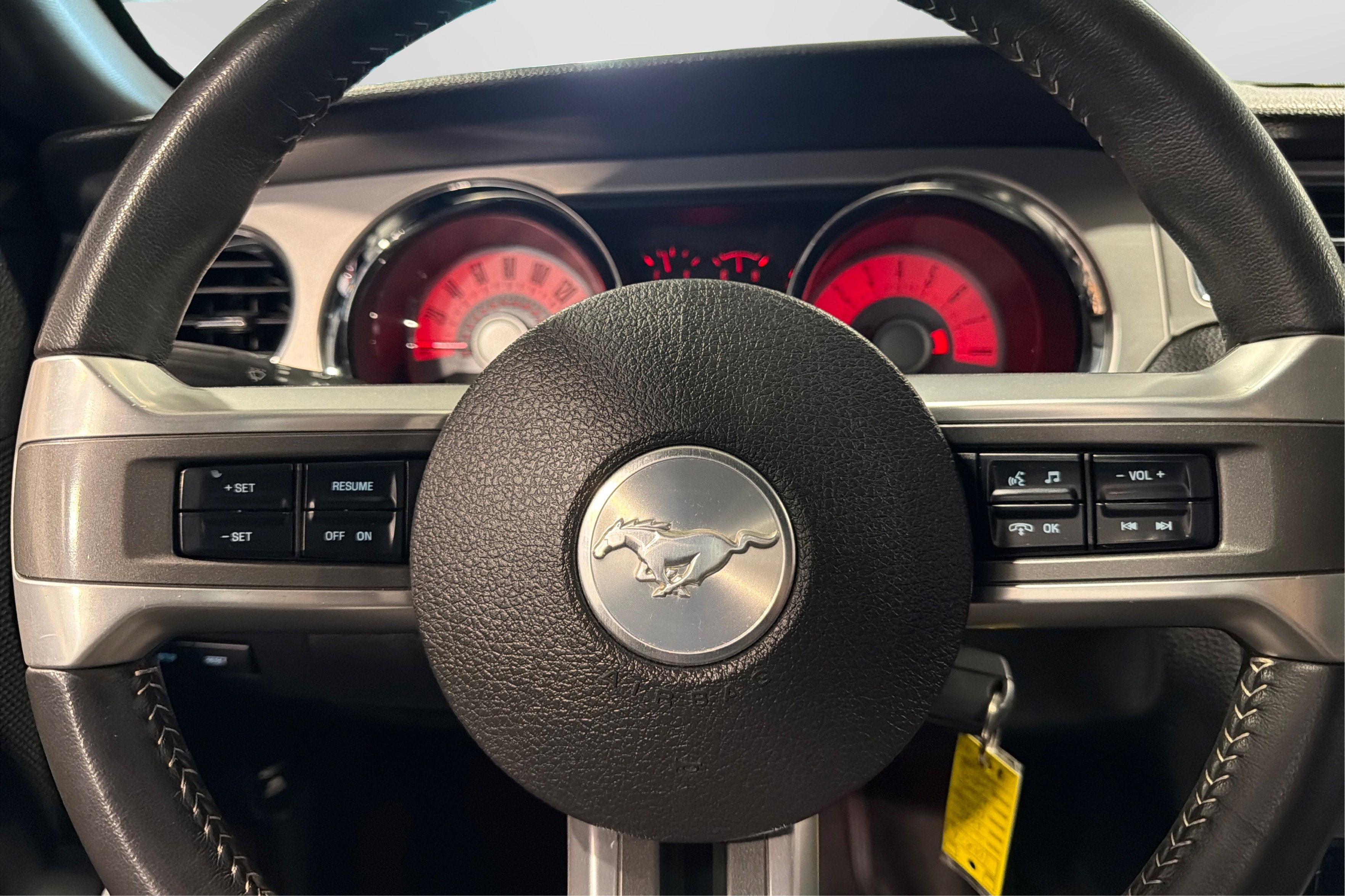 Used 2012 Ford Mustang GT Premium w/ Security Pkg RWD image 21