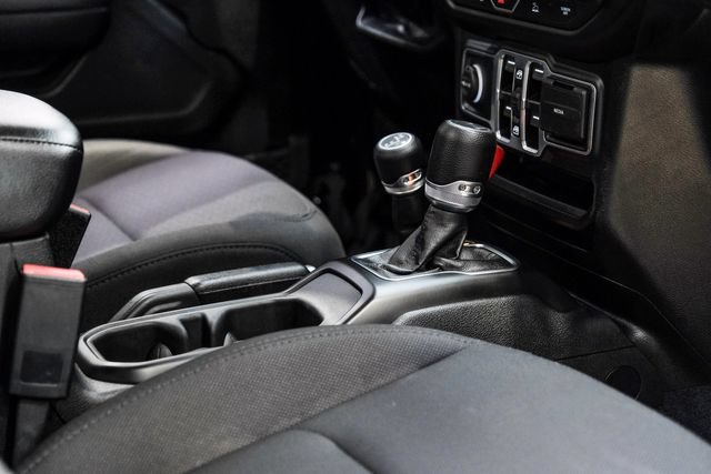 Used 2023 Jeep Gladiator Sport AWD/4WD image 47