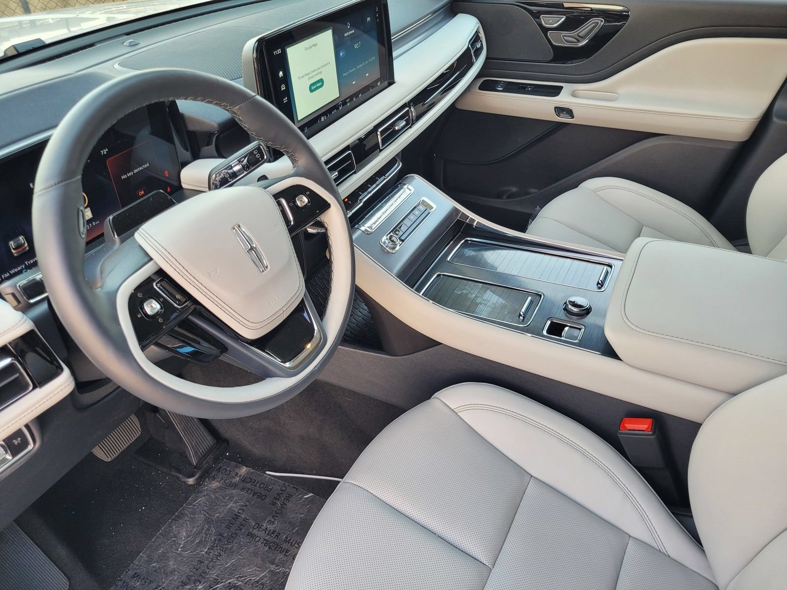 New 2026 Lincoln Aviator AWD image 11