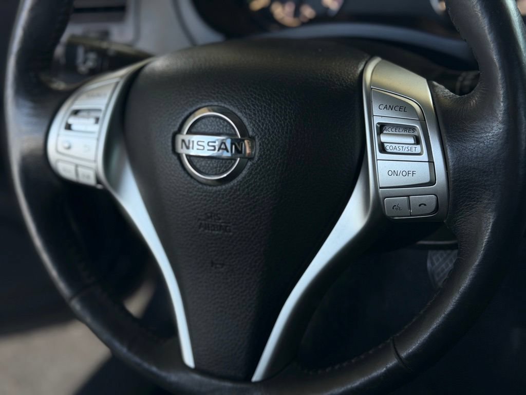 Used 2017 Nissan Altima 2.5 SL FWD image 31