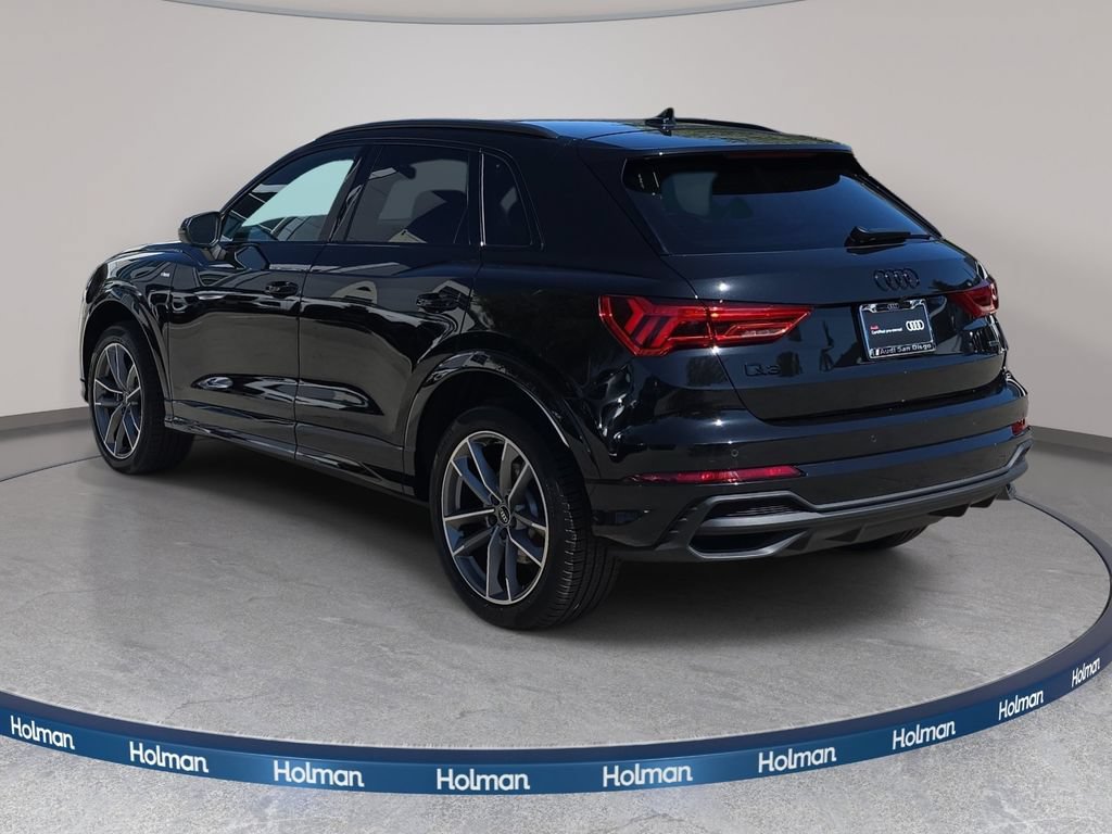Certified 2025 Audi Q3 2.0T Premium w/ Convenience Package AWD/4WD image 7