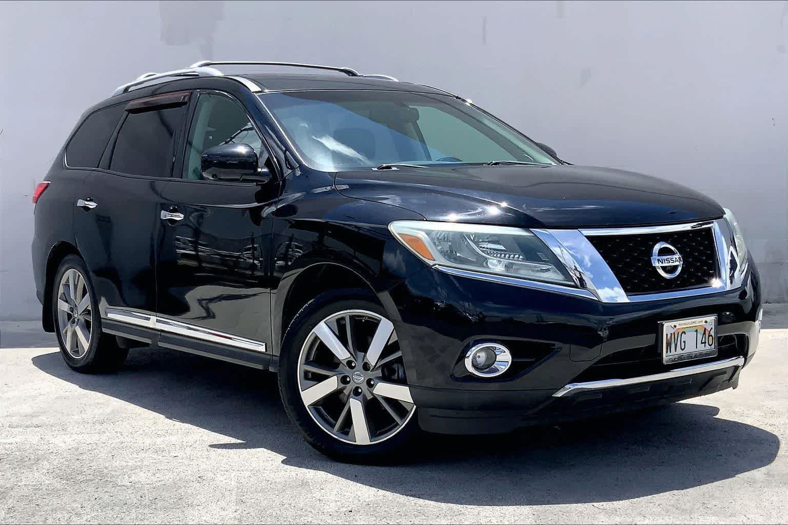 Used 2015 Nissan Pathfinder Platinum w/ Family Entertainment Package FWD image 21