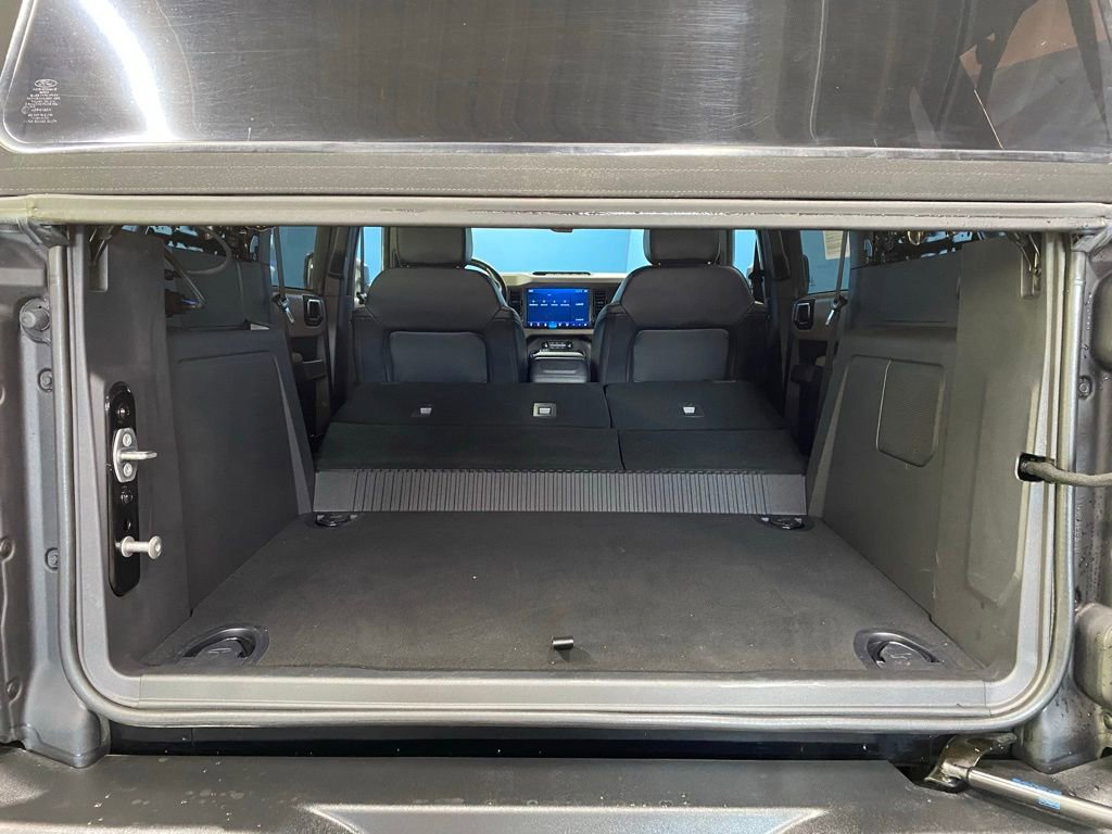 Used 2023 Ford Bronco Wildtrak image 40
