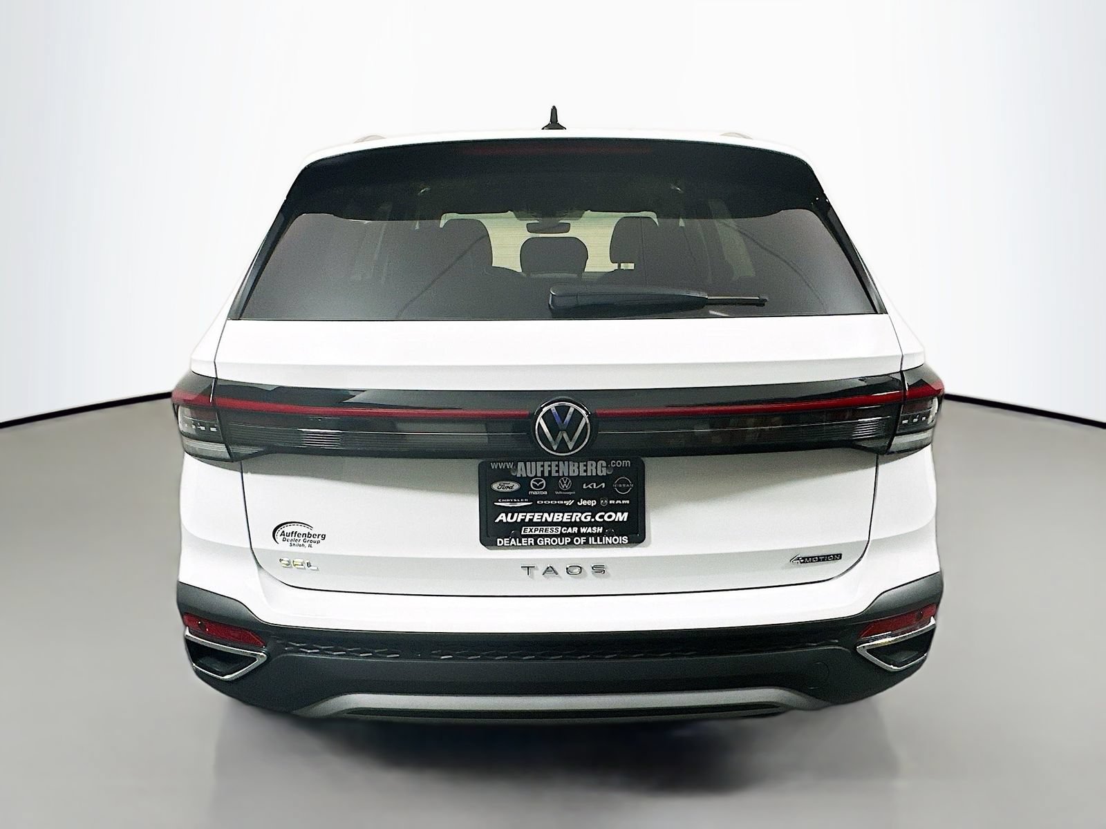 New 2026 Volkswagen Taos SEL AWD/4WD image 19
