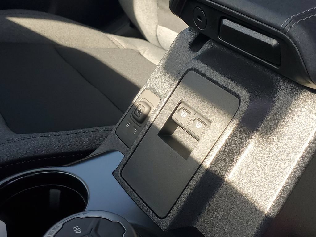 New 2026 Ford Bronco 2-Door AWD/4WD image 27