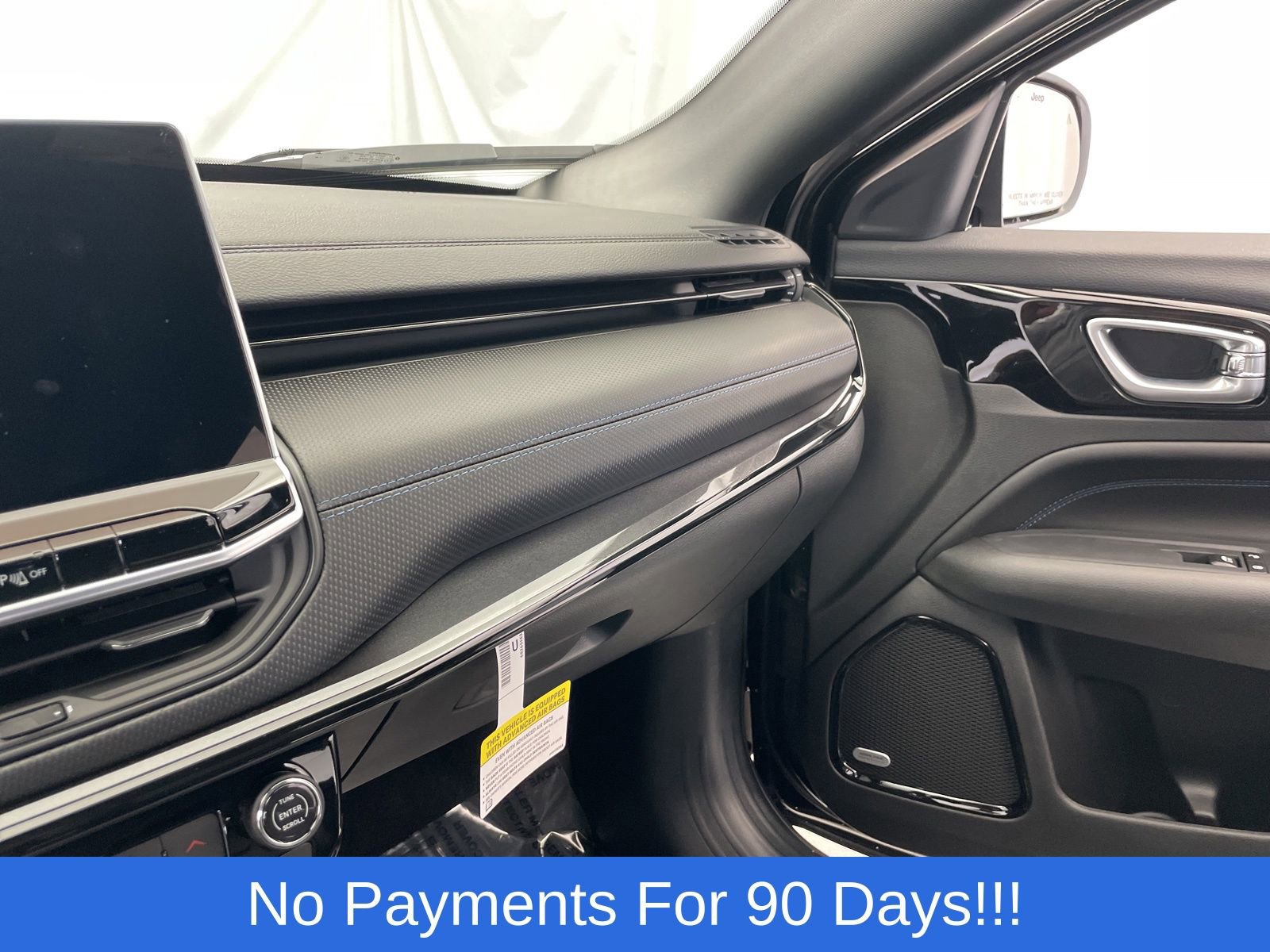 New 2025 Jeep Compass Limited w/ Sun & Sound Group image 14