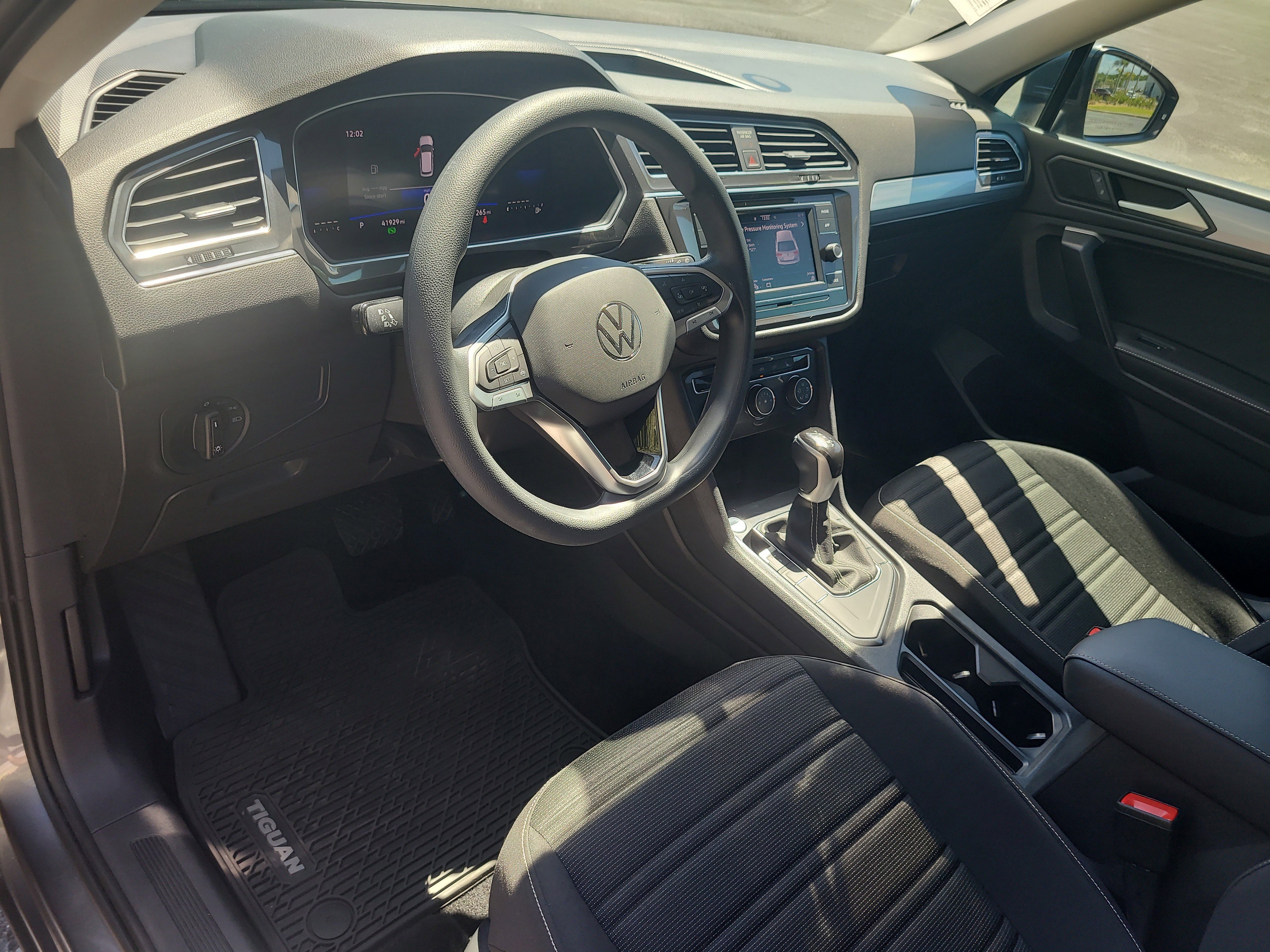 Used 2023 Volkswagen Tiguan S FWD image 19