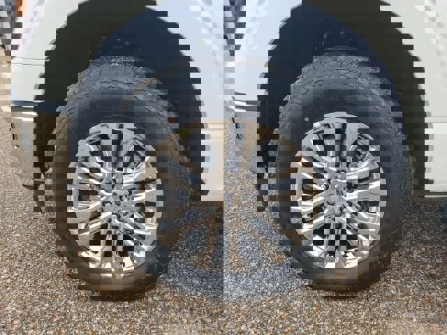 New 2025 Ford F150 Lariat w/ Equipment Group 502A High image 33