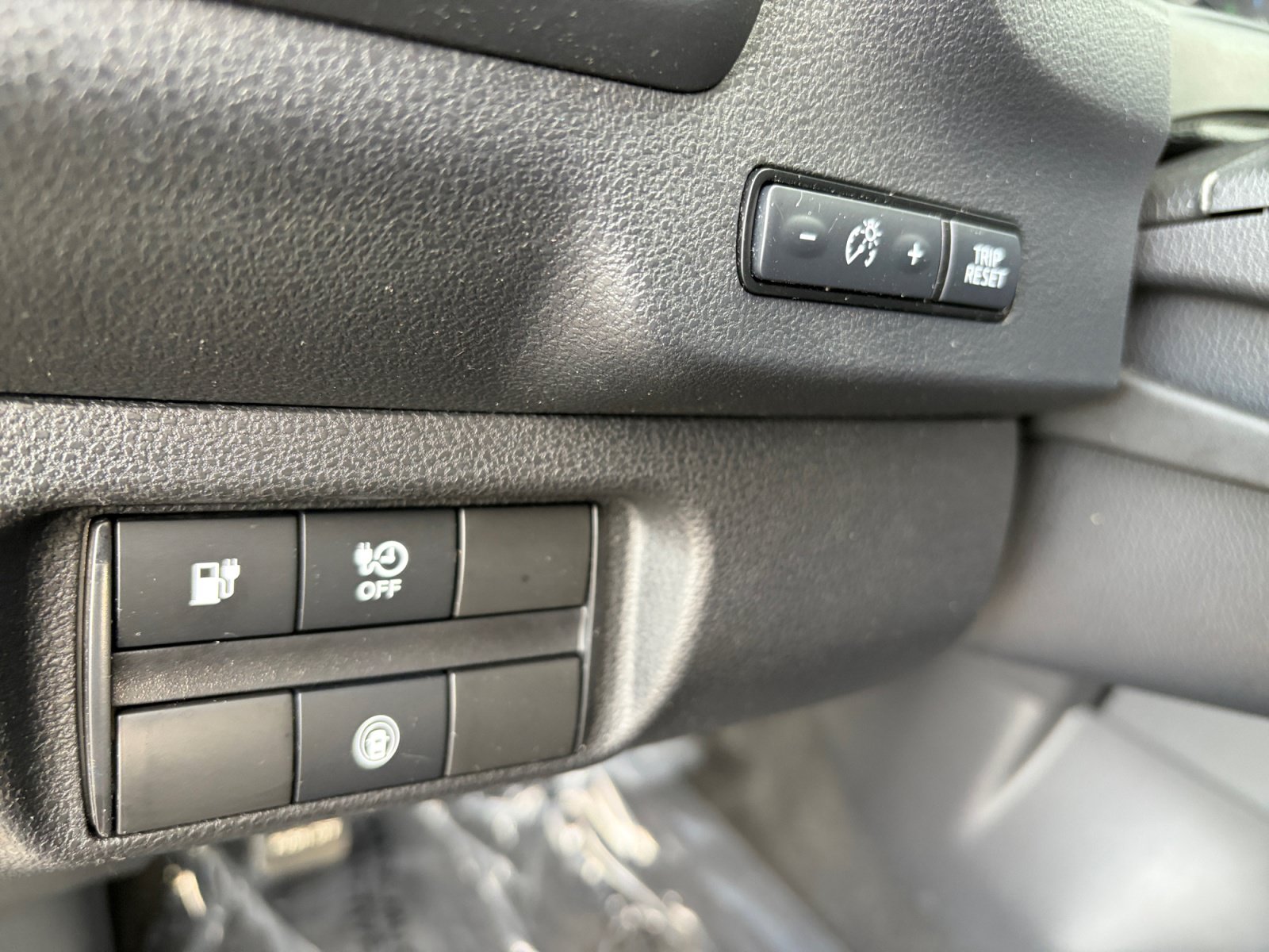 Used 2025 Nissan Leaf S FWD image 35