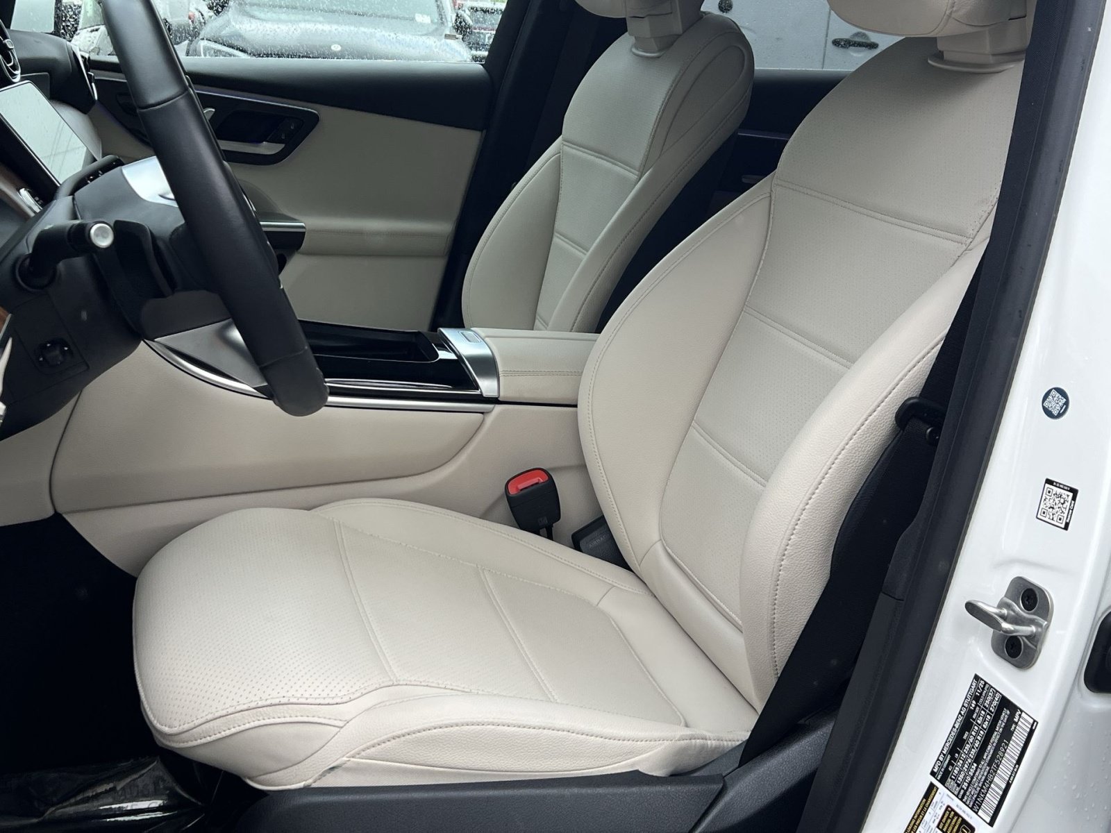 Certified 2026 Mercedes-Benz GLC 300 4MATIC image 18