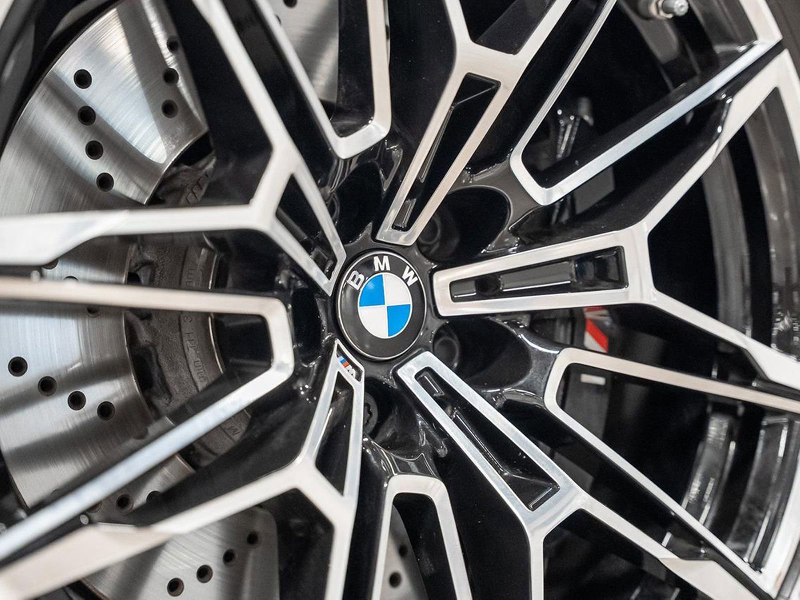 Used 2025 BMW M4 xDrive Competition image 6