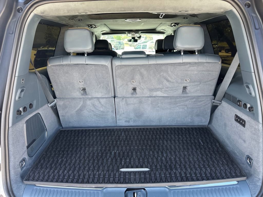Used 2022 Jeep Grand Wagoneer Series III w/ Rear Seat Video Group 1 AWD/4WD image 38