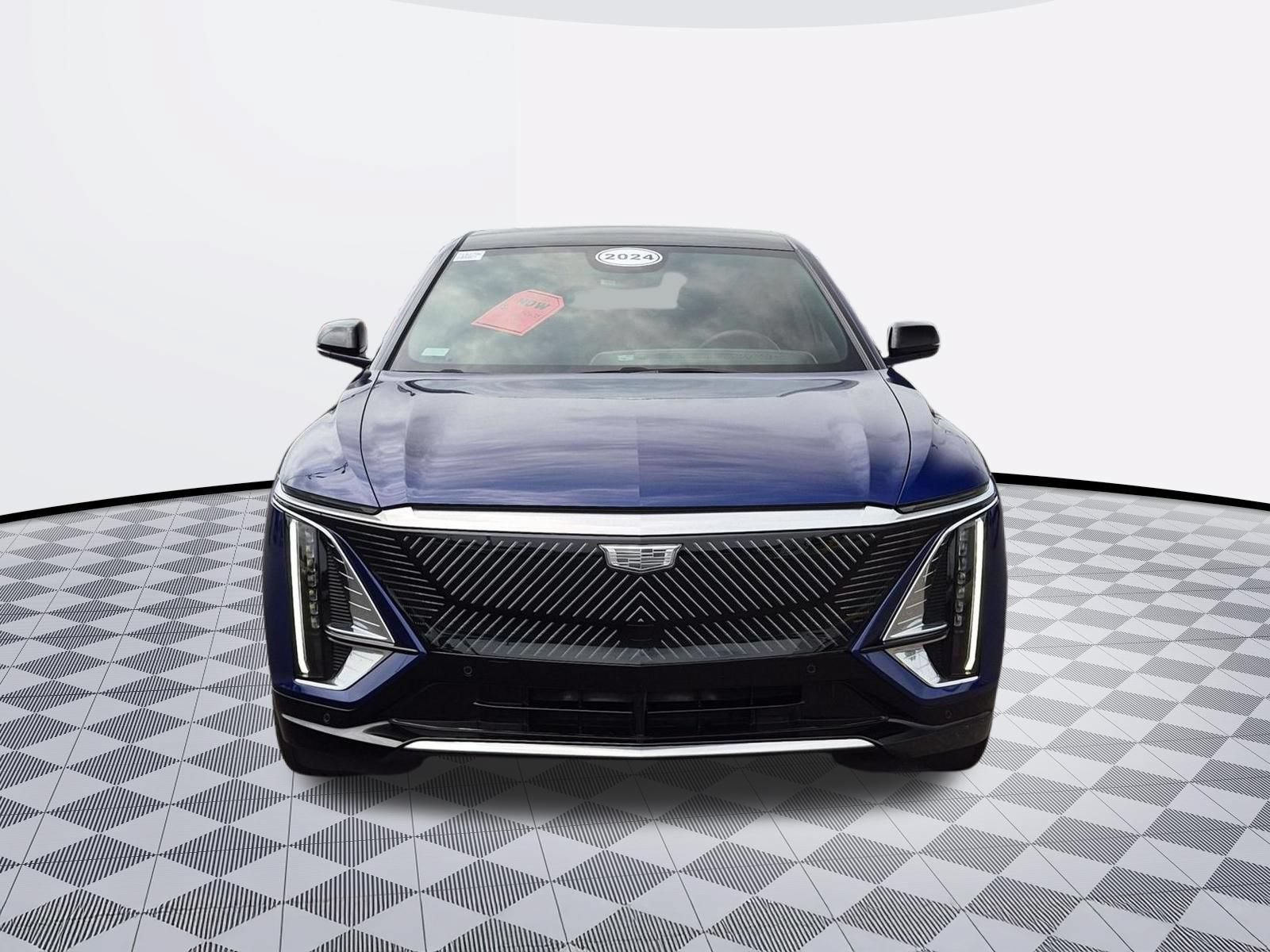 Certified 2024 Cadillac Lyriq Tech RWD image 3