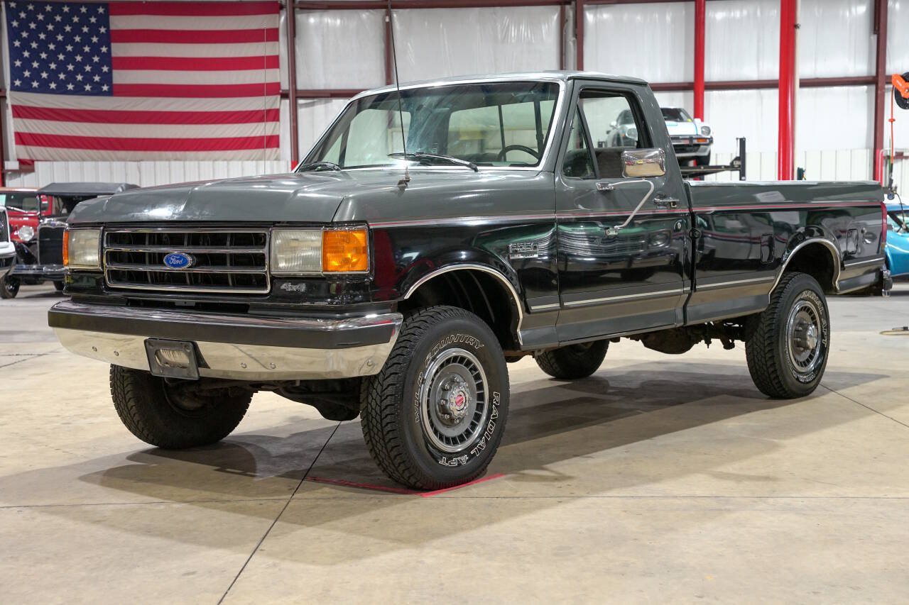Used 1990 Ford F250 4x4 Regular Cab image 1