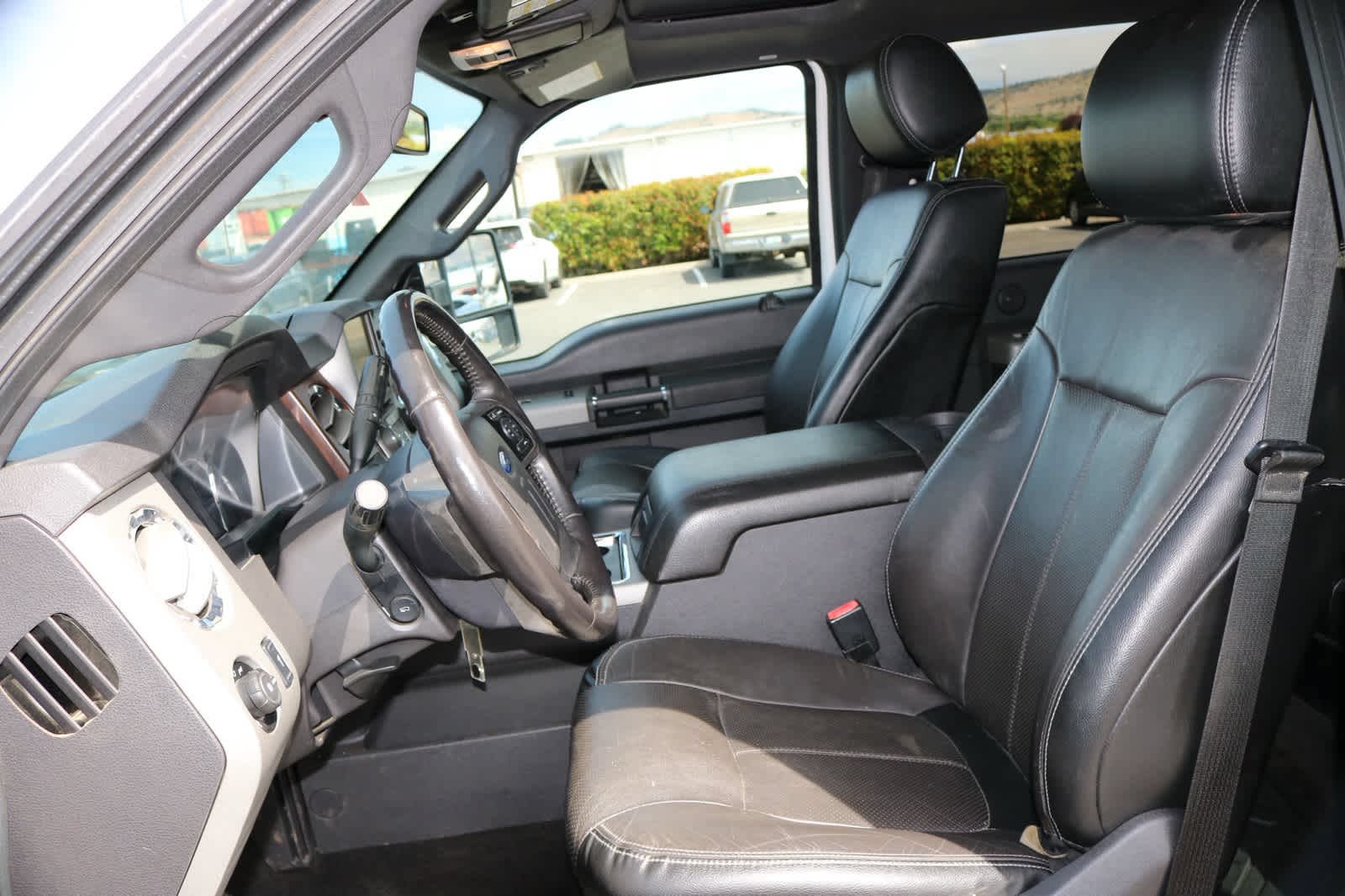 Used 2016 Ford F350 Lariat w/ Lariat Ultimate Package AWD/4WD image 29