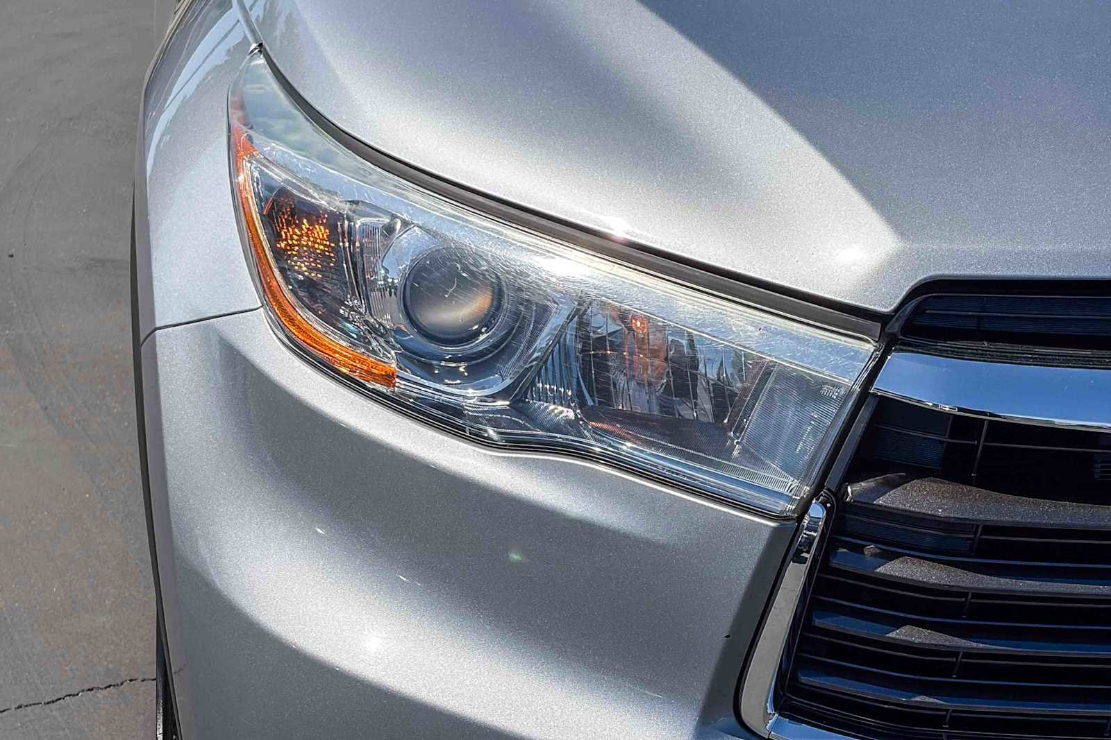 Used 2015 Toyota Highlander LE image 7