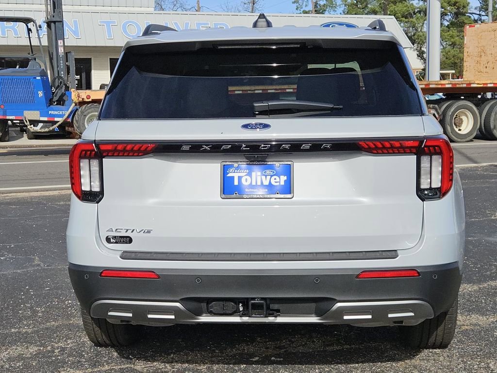 New 2026 Ford Explorer Active w/ Active Comfort Package RWD image 8