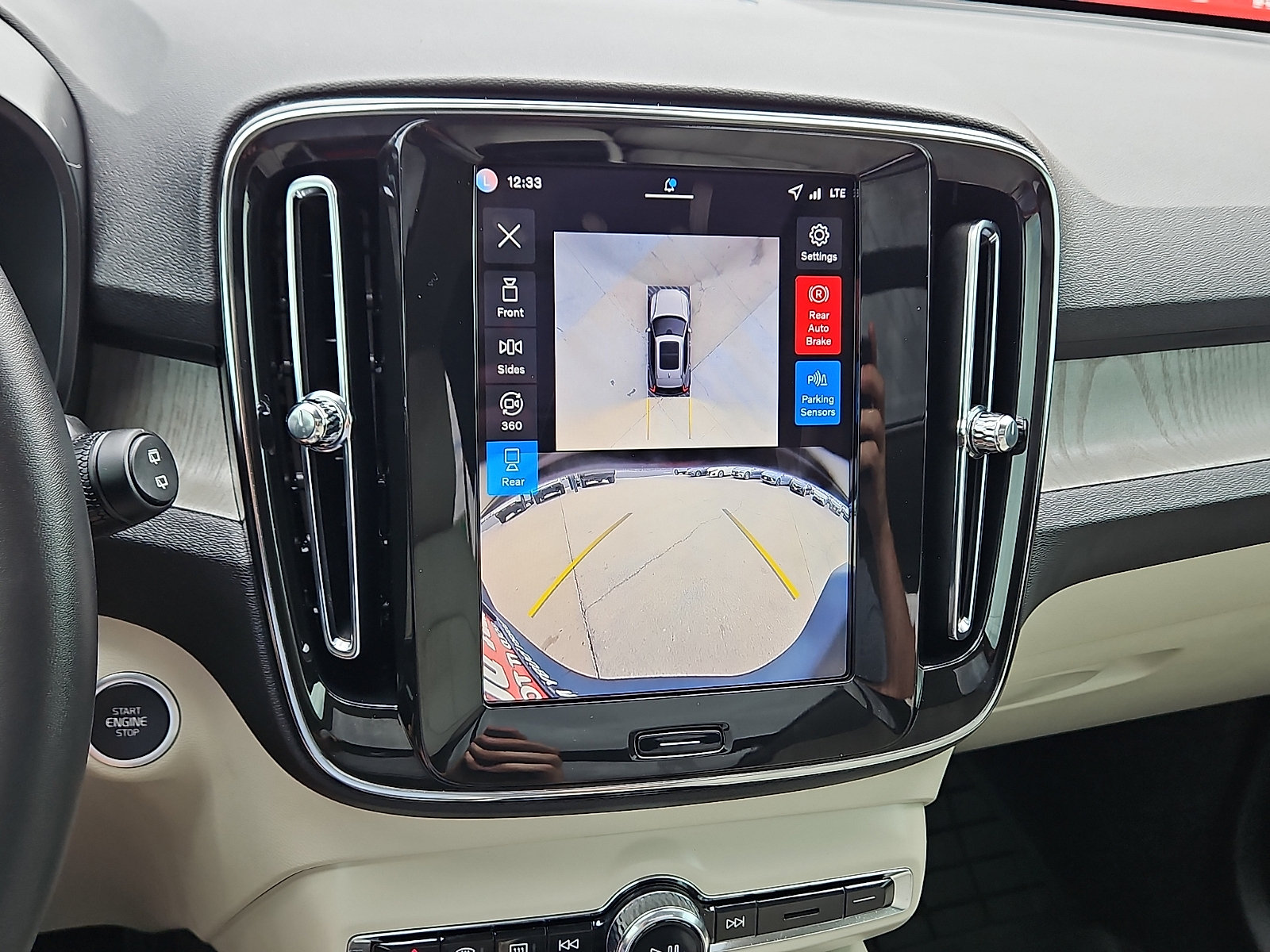 Used 2026 Volvo XC40 B5 Plus w/ Protection Package Premier AWD/4WD image 17
