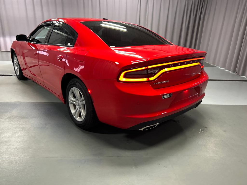 Used 2021 Dodge Charger SXT w/ Driver Convenience Group RWD image 5