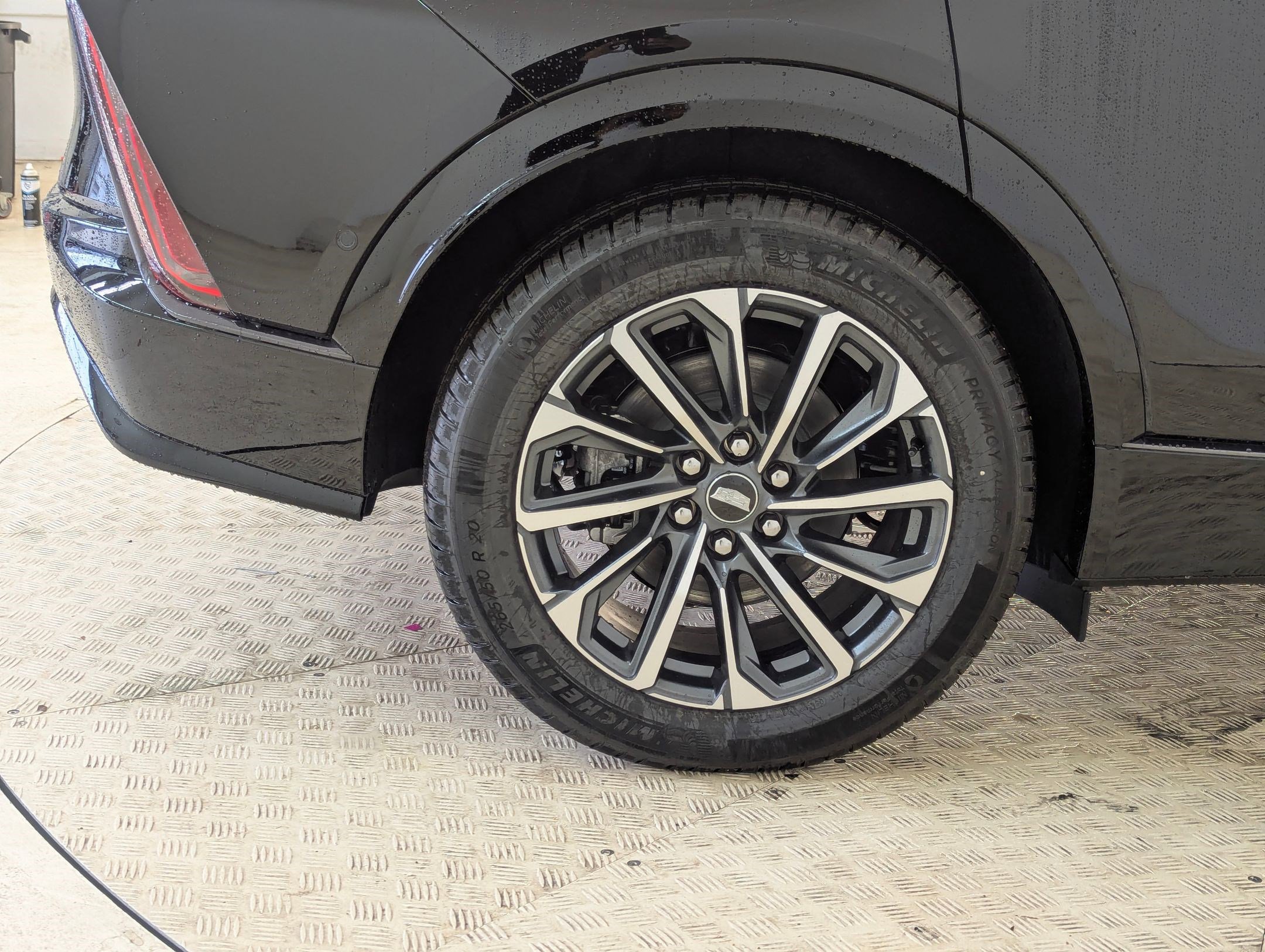 New 2026 Cadillac Lyriq Sport image 12