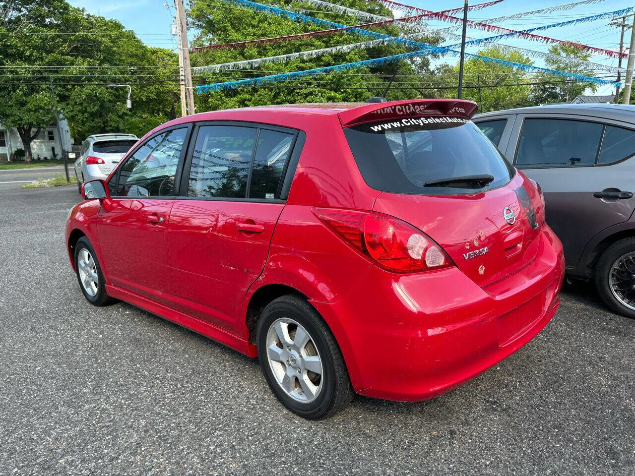 Used 2010 Nissan Versa SL w/ Navigation/Satellite Pkg image 5
