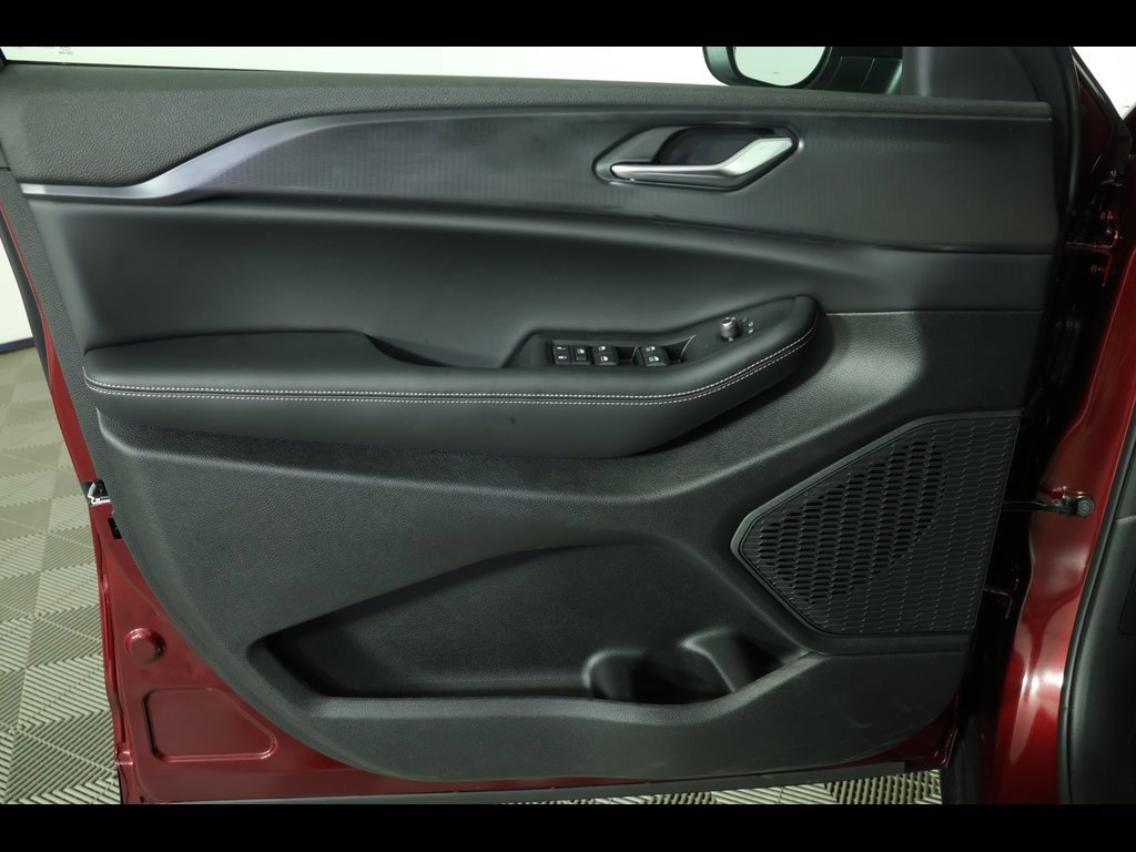 New 2025 Jeep Grand Cherokee Laredo X image 21