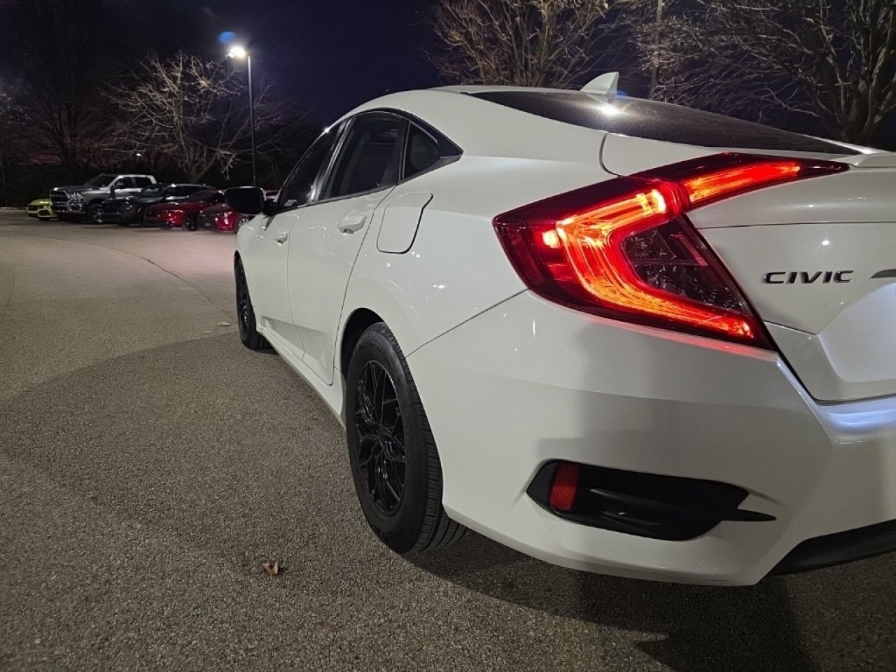 Used 2017 Honda Civic EX-T image 14