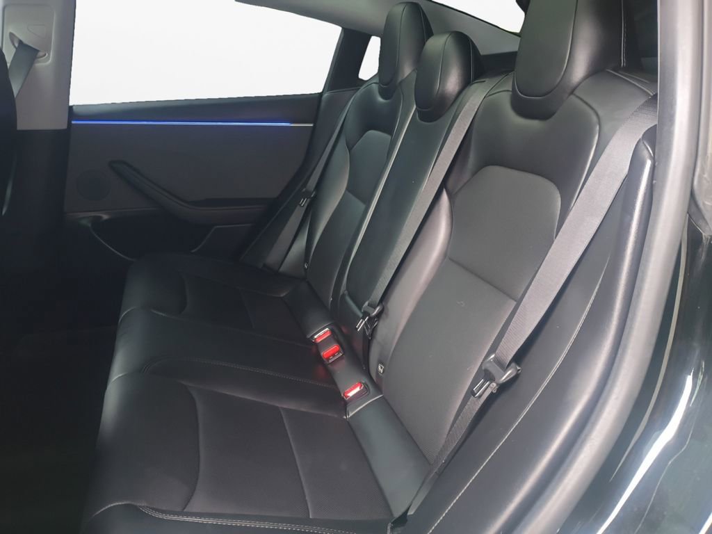 Used 2025 Tesla Model 3 image 22