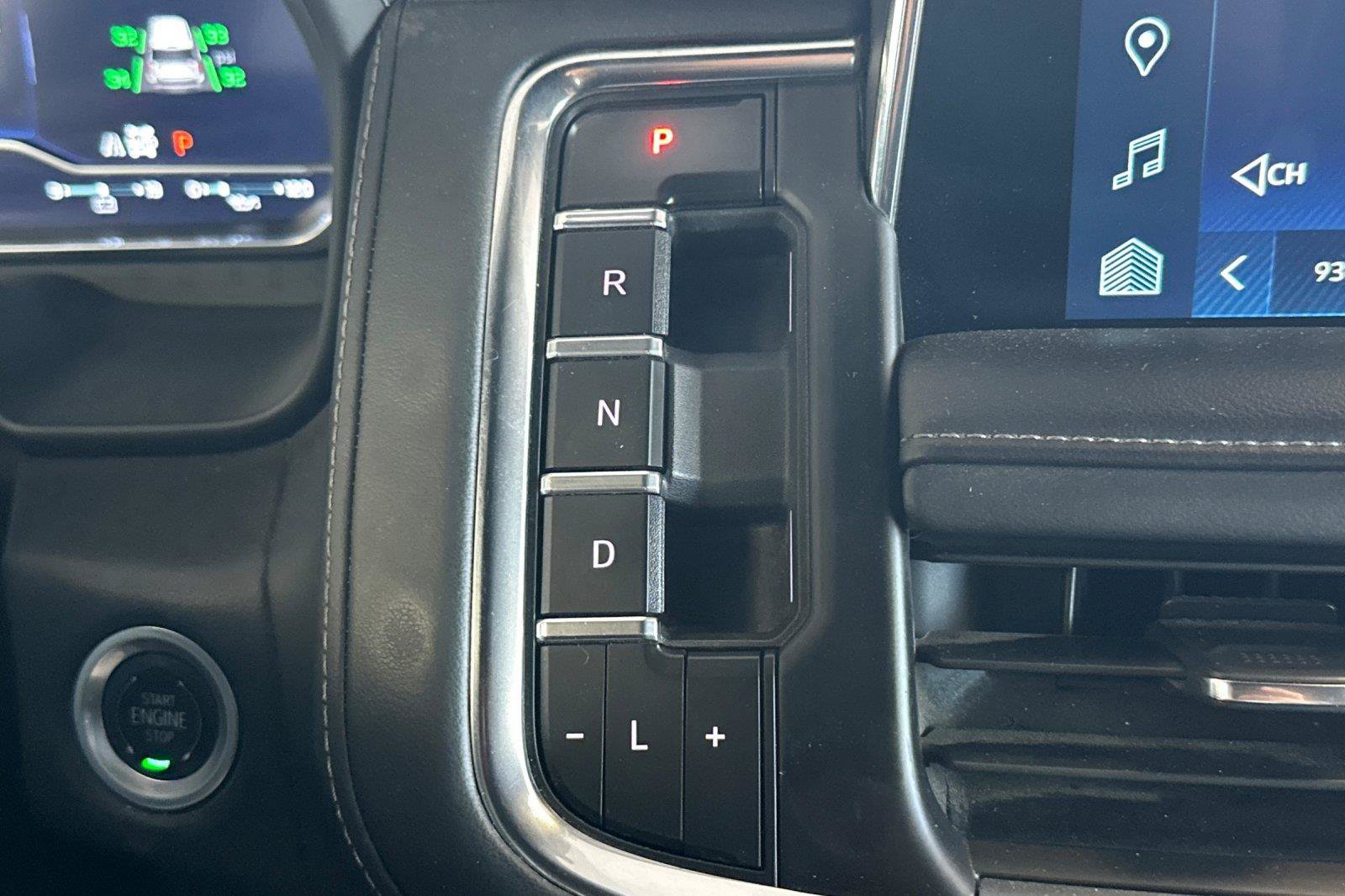 Used 2024 Chevrolet Suburban LT AWD/4WD image 21