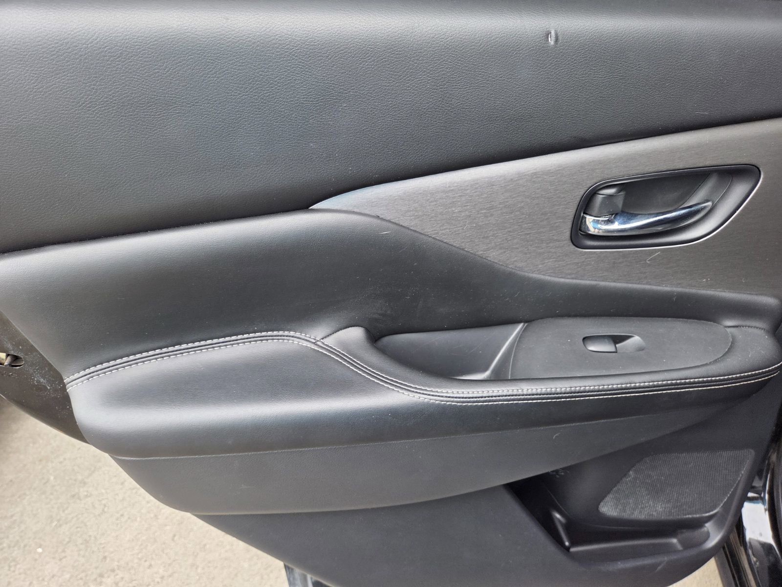 Used 2020 Nissan Murano SV image 9