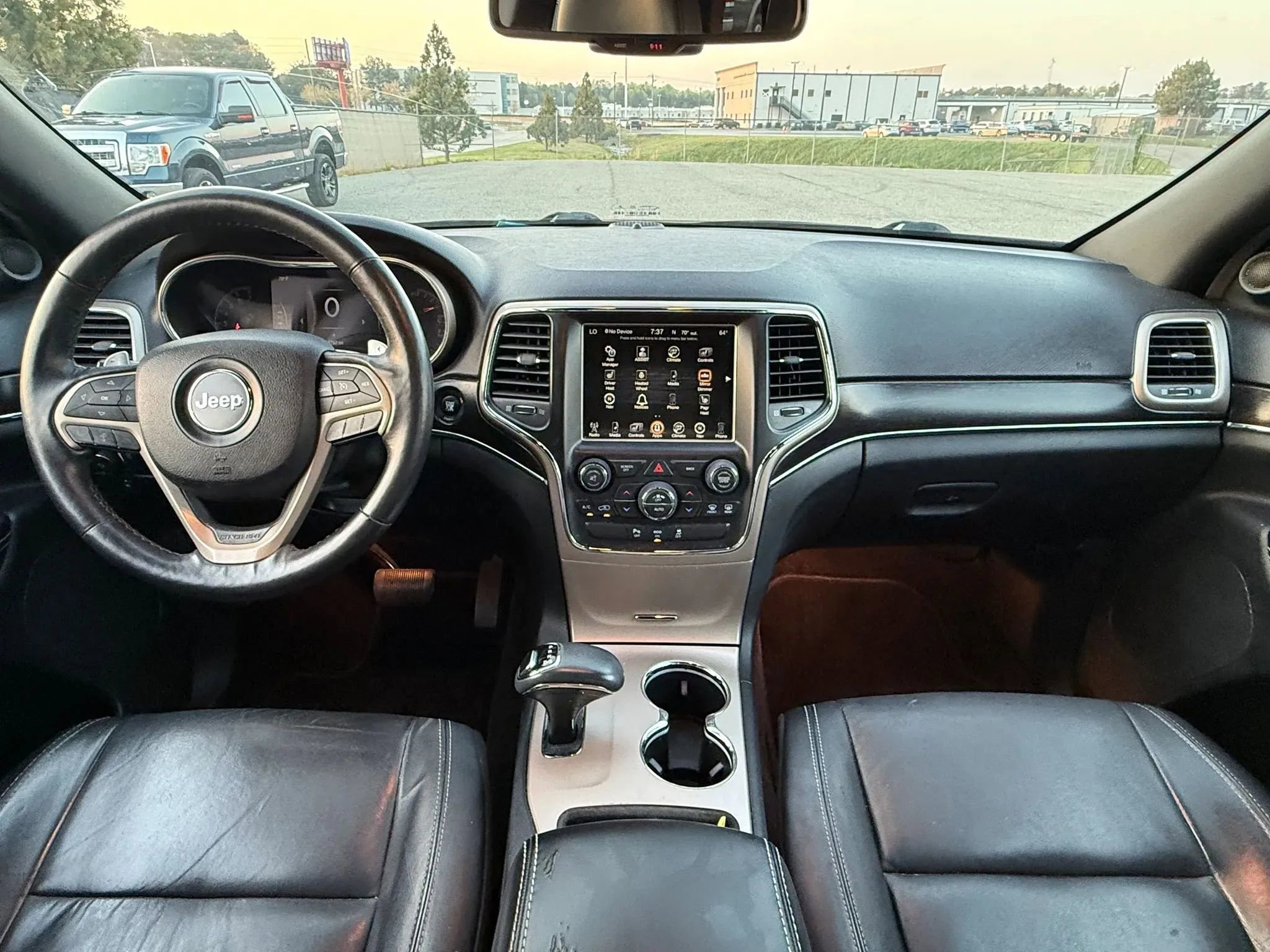 Used 2014 Jeep Grand Cherokee Limited w/ Trailer Tow Group IV image 3