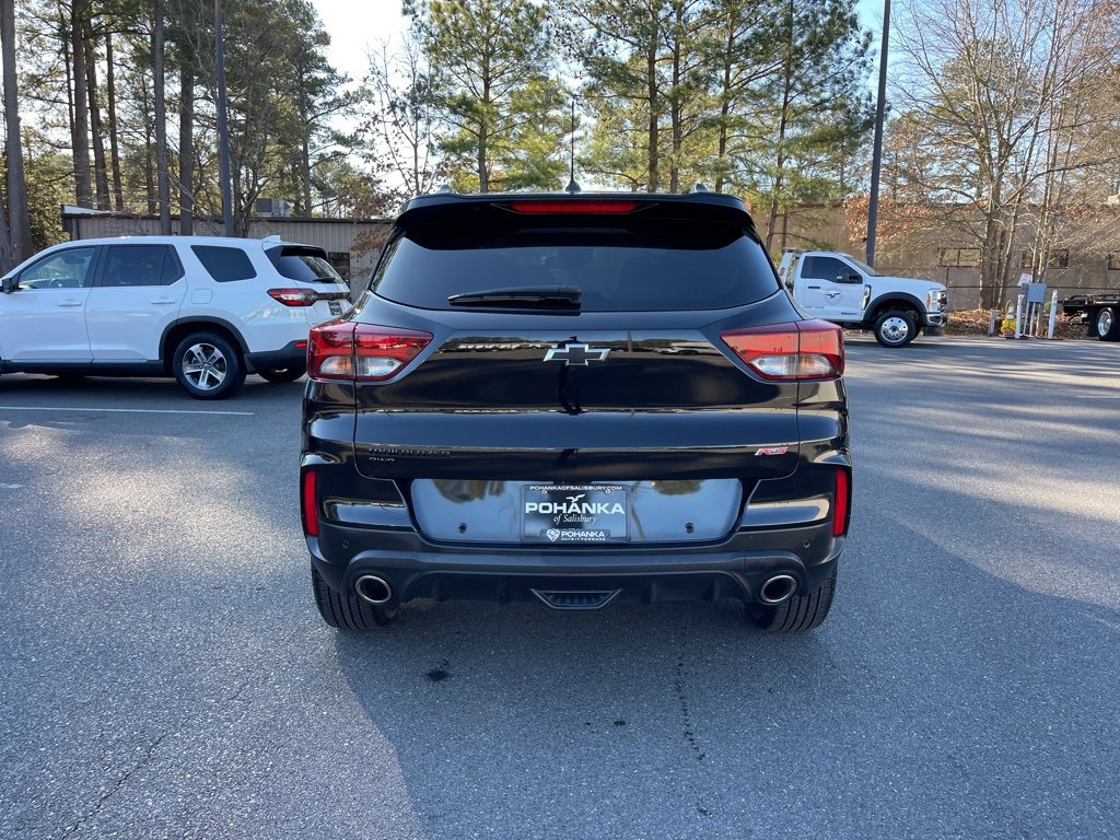 Used 2023 Chevrolet TrailBlazer RS w/ Sun and Liftgate Package image 6