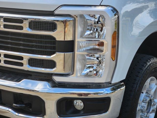 Used 2025 Ford F250 XLT w/ FX4 Off-Road Package image 16
