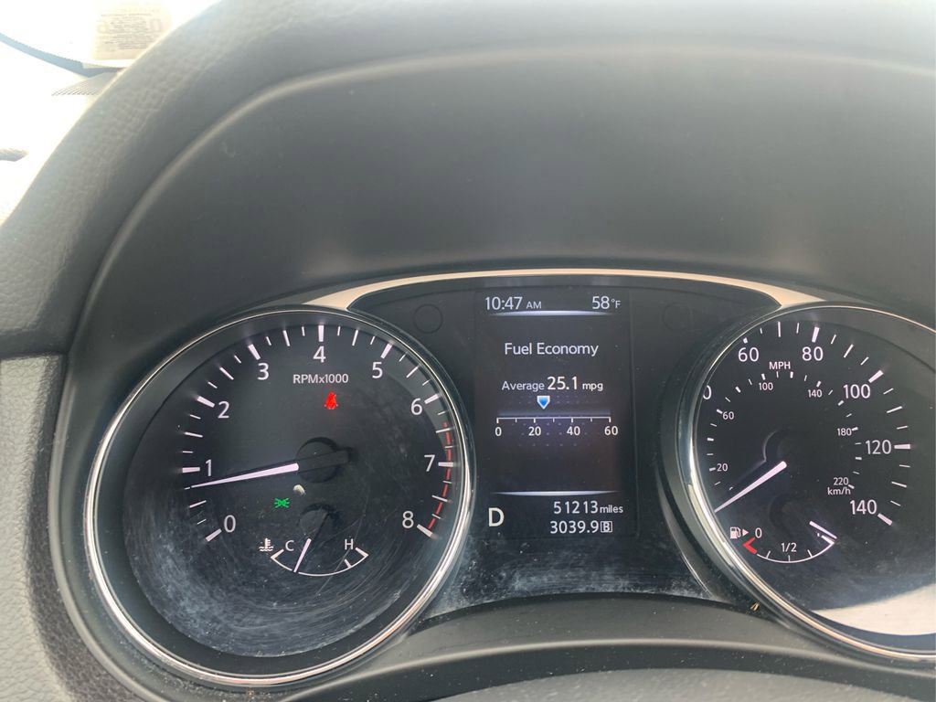 Used 2016 Nissan Rogue SV image 19