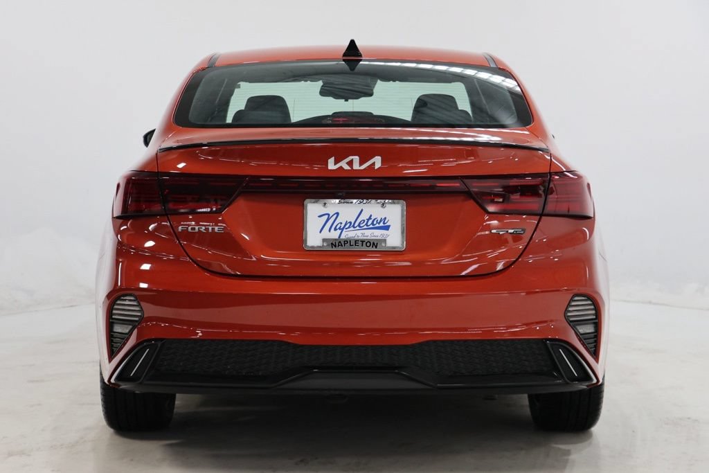 Used 2022 Kia Forte GT-Line w/ GT-Line Premium Package FWD image 6