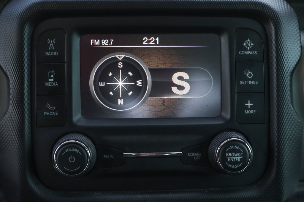 Used 2021 Jeep Wrangler Sport AWD/4WD image 30