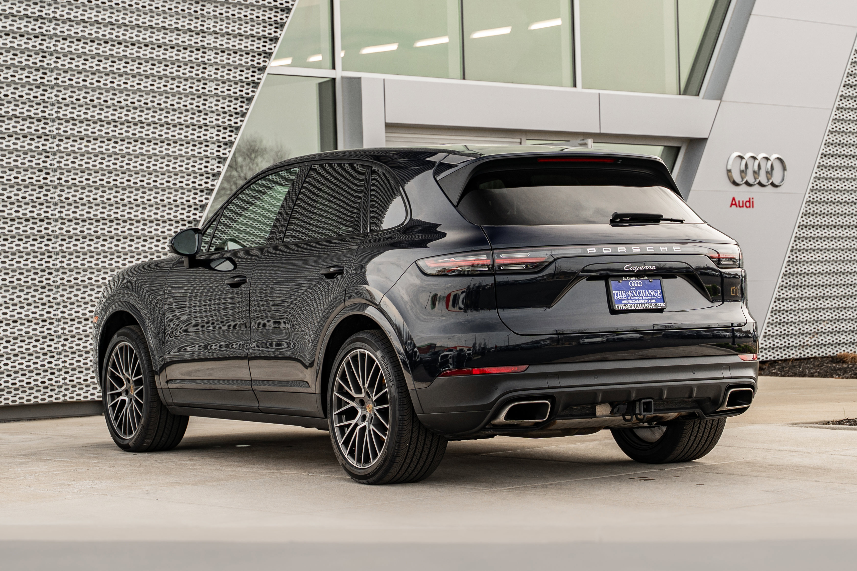 Used 2021 Porsche Cayenne image 5