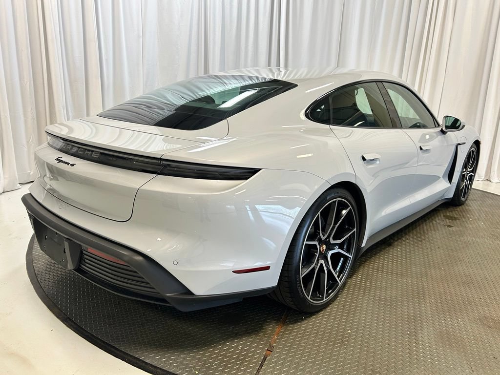 Certified 2025 Porsche Taycan AWD/4WD image 30
