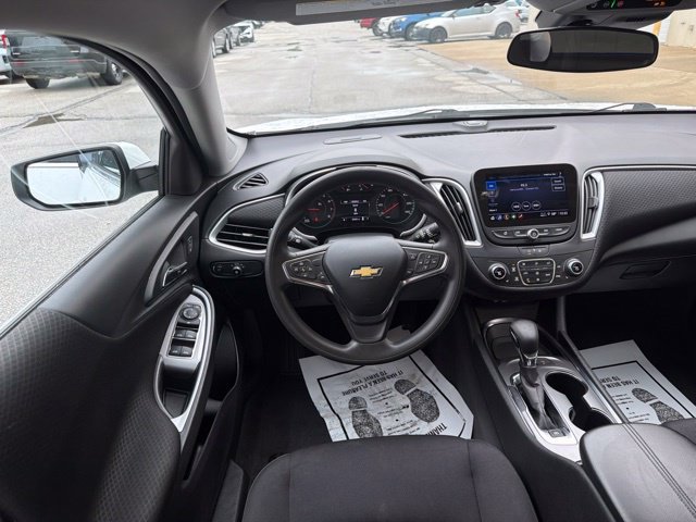 Used 2024 Chevrolet Malibu LT FWD image 19
