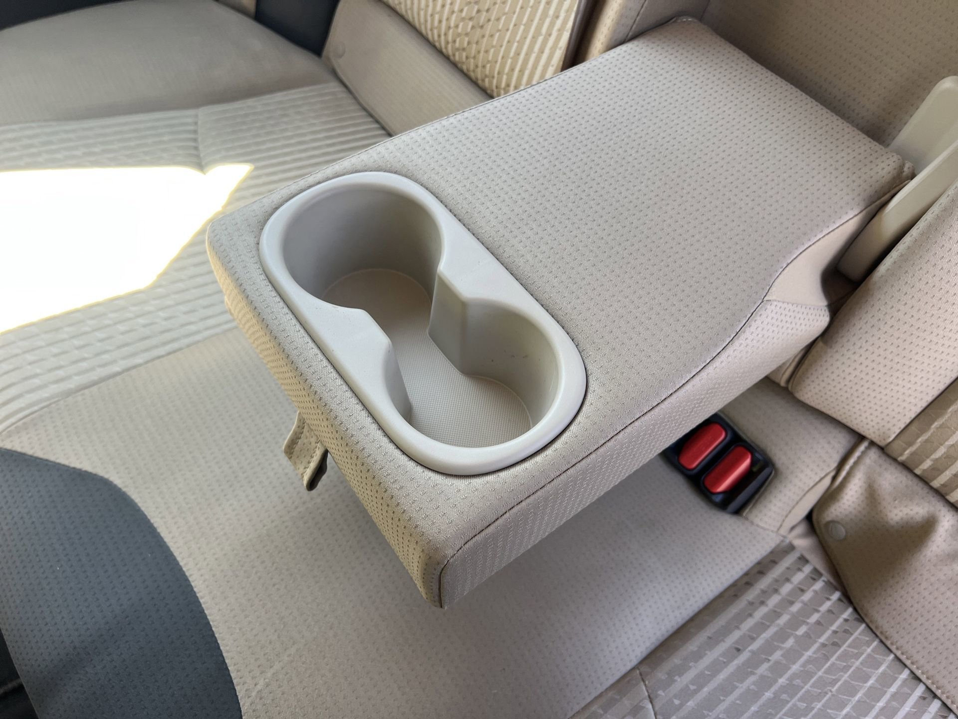 Used 2016 Toyota Prius Four image 21