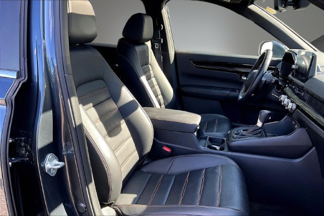 Used 2025 Honda CR-V Sport Touring image 30